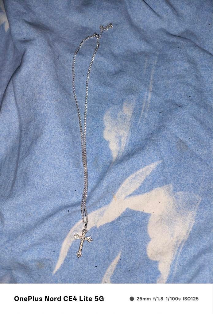 Bijoux a vendre 1p 7€ les trois 15€, Enlèvement ou Envoi, Comme neuf