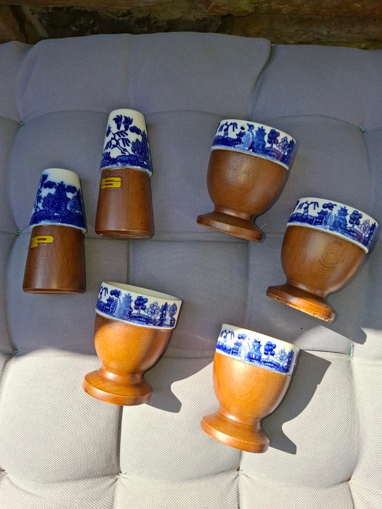 Service a œufs coquetiers et sel poivre porcelaine, Enlèvement ou Envoi