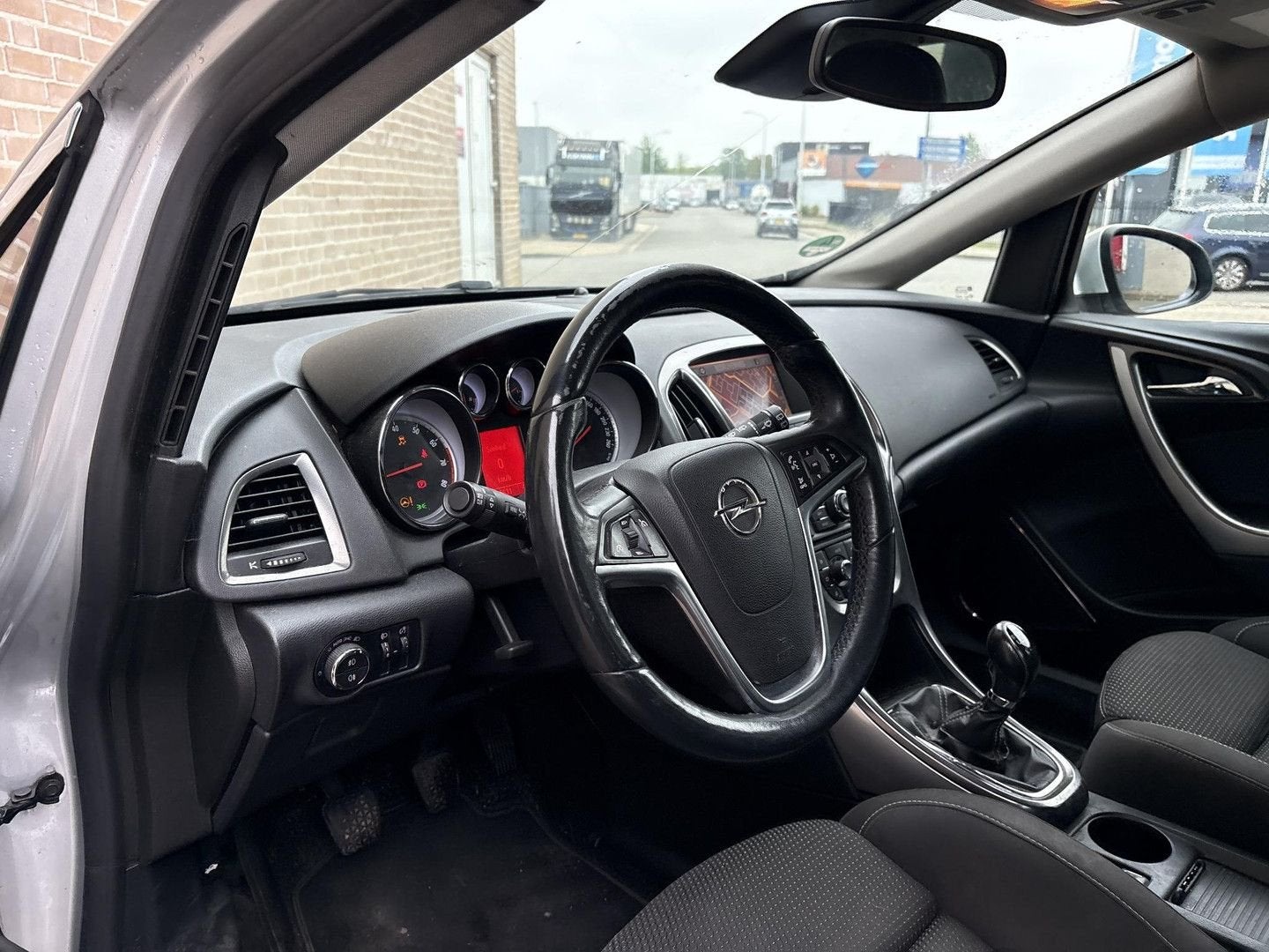 Opel Astra Sports Tourer 1.4 Cosmo | Stoelverwarming | Clima, Autos, Argent ou Gris, Achat, 139 g/km, Entreprise