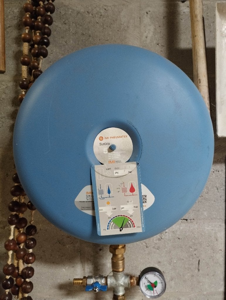 Expansievat - Butyl-rubber - 1 jaar oud, Doe-het-zelf en Bouw, Chauffageketels en Boilers, Ophalen, 20 tot 100 liter, Onderdeel