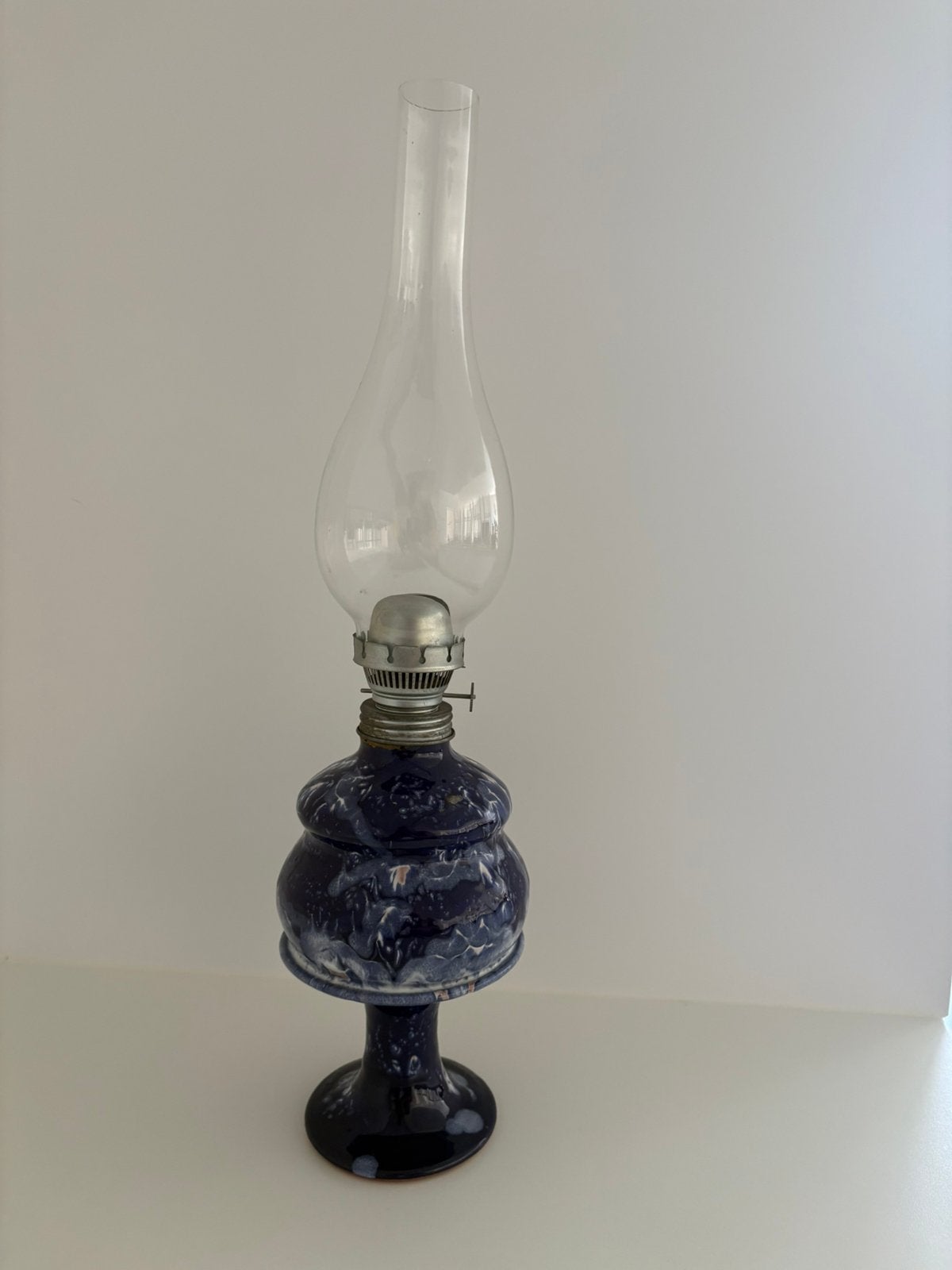Petroleum lamp, Ophalen
