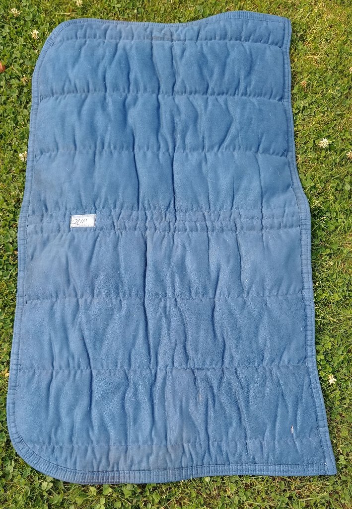 Mooi QHP zadeldekje kleur Navy, Dieren en Toebehoren, Full (L), Gebruikt, QHP, Zadeldekje