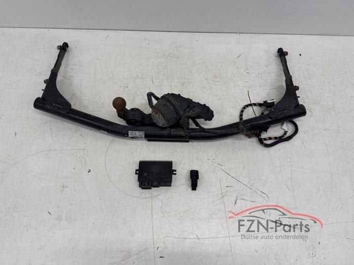VW Passat B8 Variant Trekhaak Set Module Schakelaar