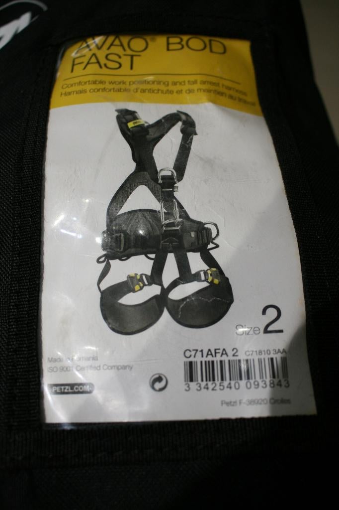 Petzl Veiligheidsharnas met absorber en beveiligingskabel, Doe-het-zelf en Bouw, Veiligheidskleding, Zo goed als nieuw, Ophalen