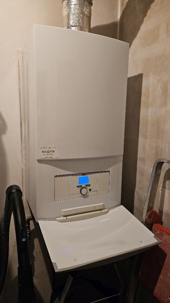 Vaillant atmosferische gasketel 28 kW, Ophalen, Gebruikt, Aardgas, Geiser