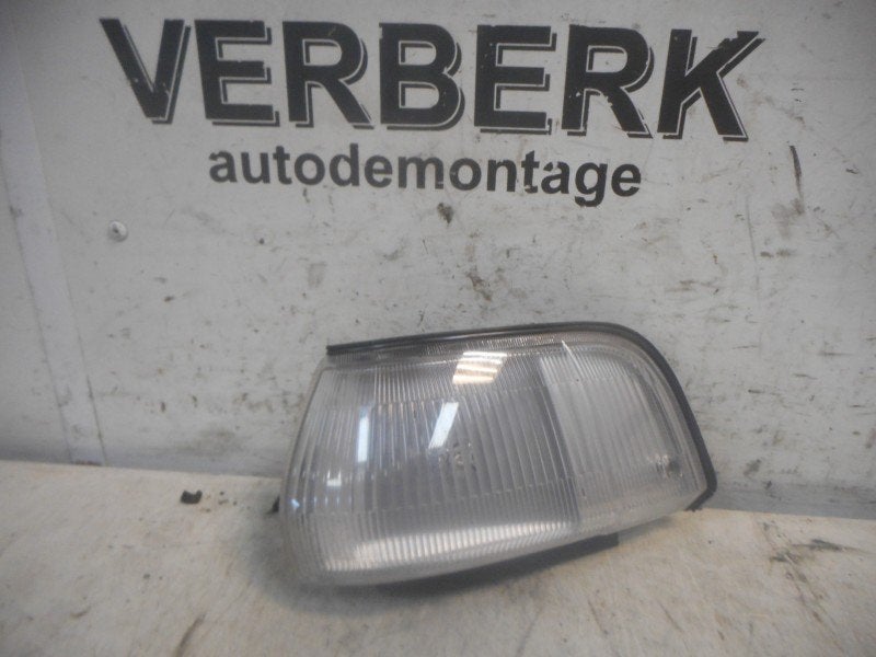 COIN LIGHT GAUCHE Toyota Corolla (E9) (01-1987/10-1994), Kundenbetreuung@toyota.de, Toyota, Utilisé, Toyota-Allee 2
50858  Köln, DE