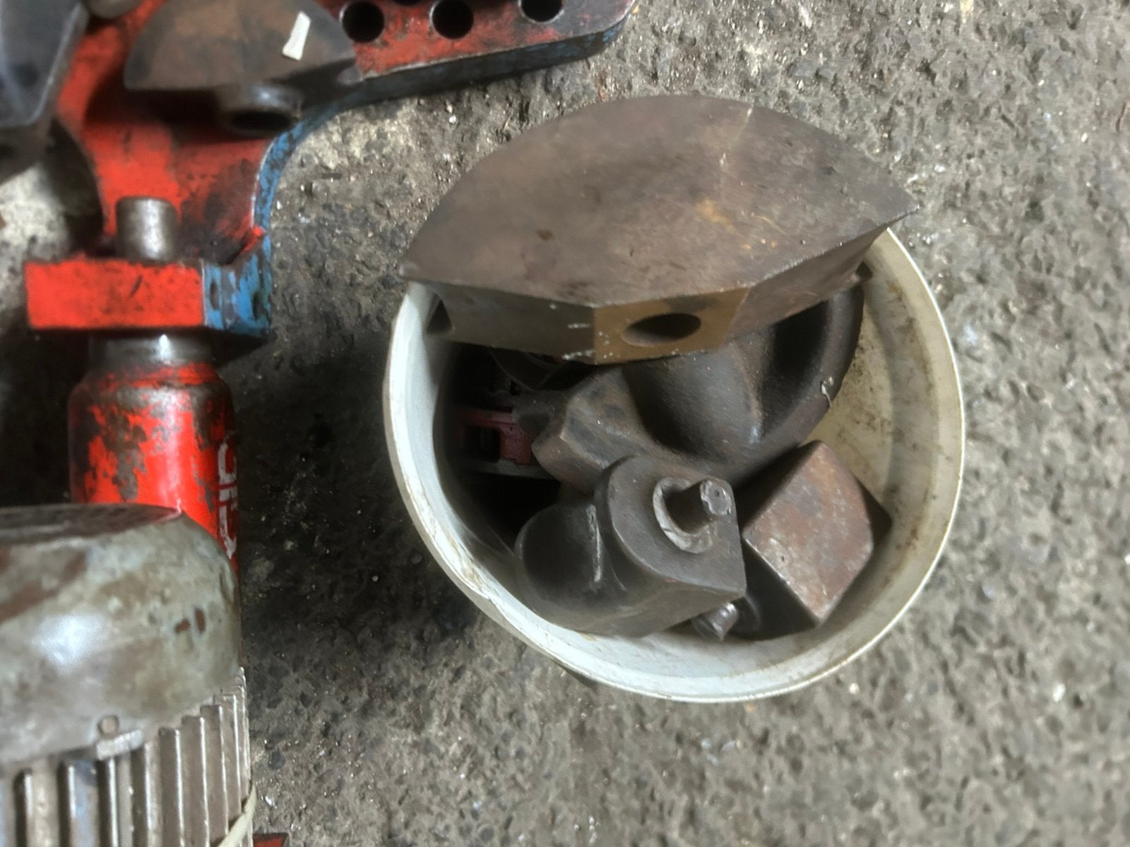 Cintreuse ridgid, Doe-het-zelf en Bouw, Lieren en Takels, Ophalen, Zo goed als nieuw, Elektrisch