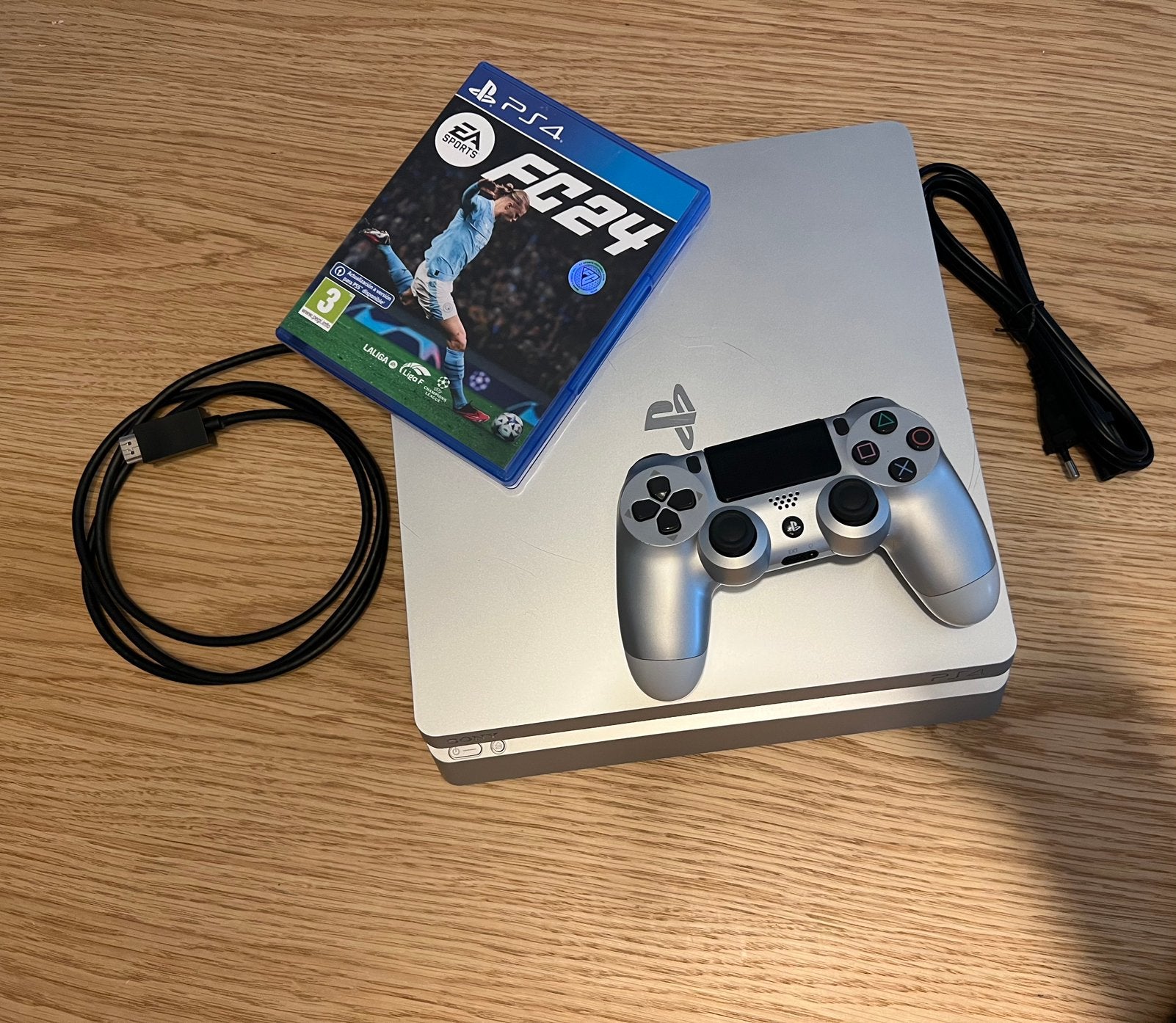 PlayStation 4 slim - 500gb, Games en Spelcomputers, Spelcomputers | Sony PlayStation 4, Ophalen of Verzenden, Zo goed als nieuw