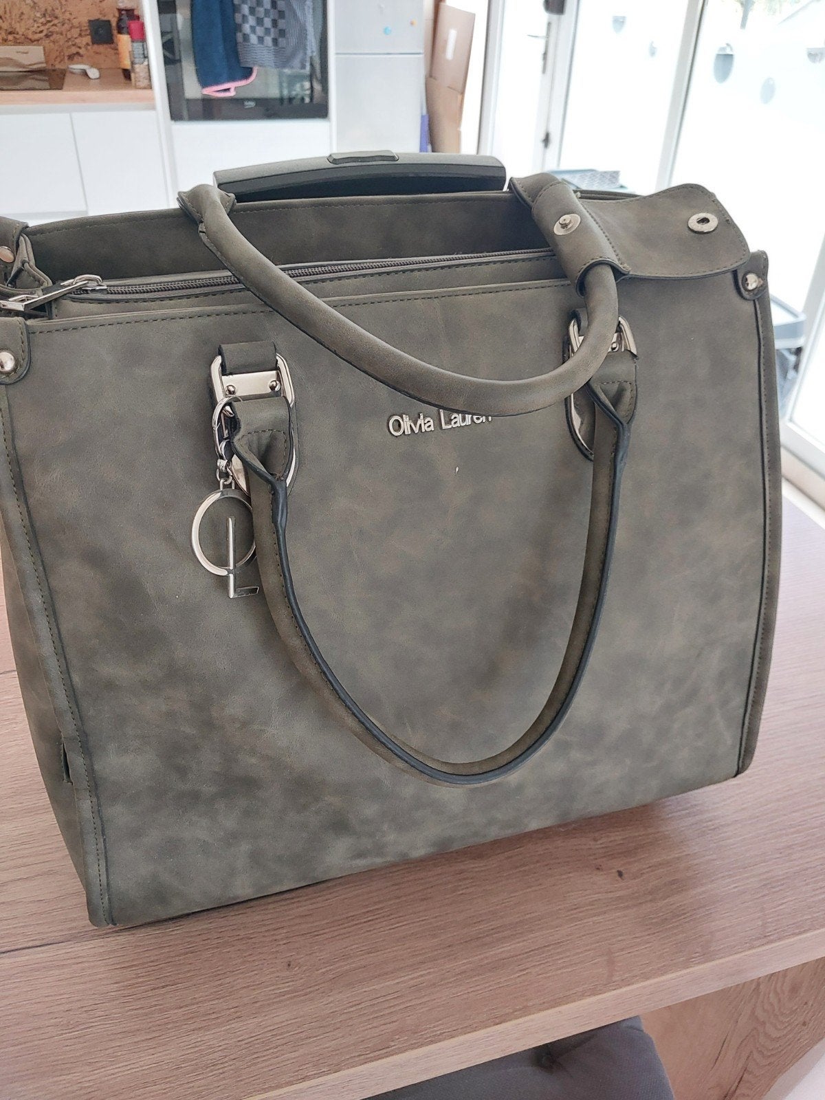 cartable en cuir sur roulettes et manche amovible, Ophalen, Gebruikt, Overige typen, 40 tot 50 cm