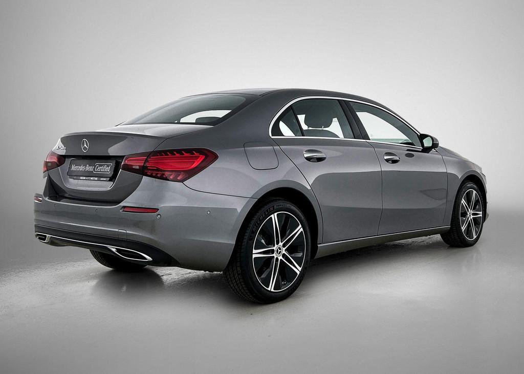 Mercedes-Benz A-klasse 250 e Hatchback Luxury Line Trekhaak, 4 deurs, Stof, Gebruikt, 16 kWh
