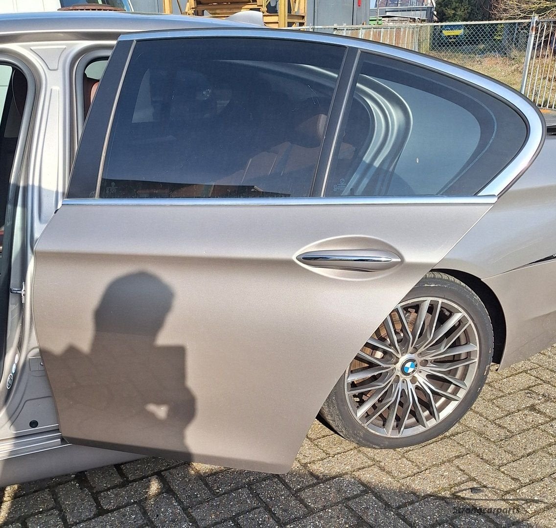 Deur Portier BMW F10 links achter in goede staat kleur A72, -, Utilisé, Porte, -