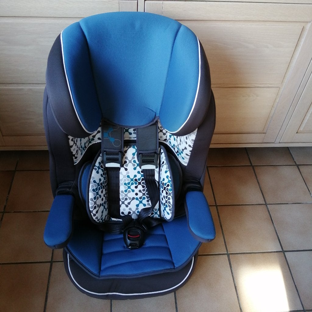 autostoel (vast met autogordel ) van 9 -18 kg, Kinderen en Baby's, Ophalen, Gebruikt, Autogordel