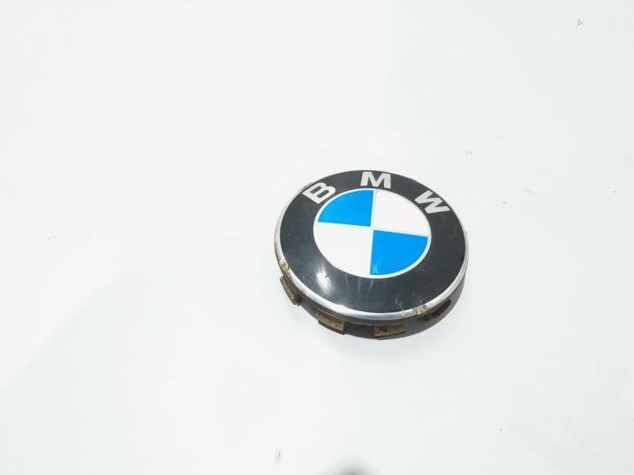 Enjoliveur moyeu d'un BMW 1-Serie, -, 3 mois de garantie, Utilisé, -