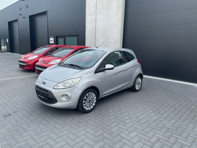 Ford 1.2I Titanium, 77936 KM, 1 eigenaar, Keuring + Garantie, Auto's, Voorwielaandrijving, 4 zetels, Stof, 1242 cc