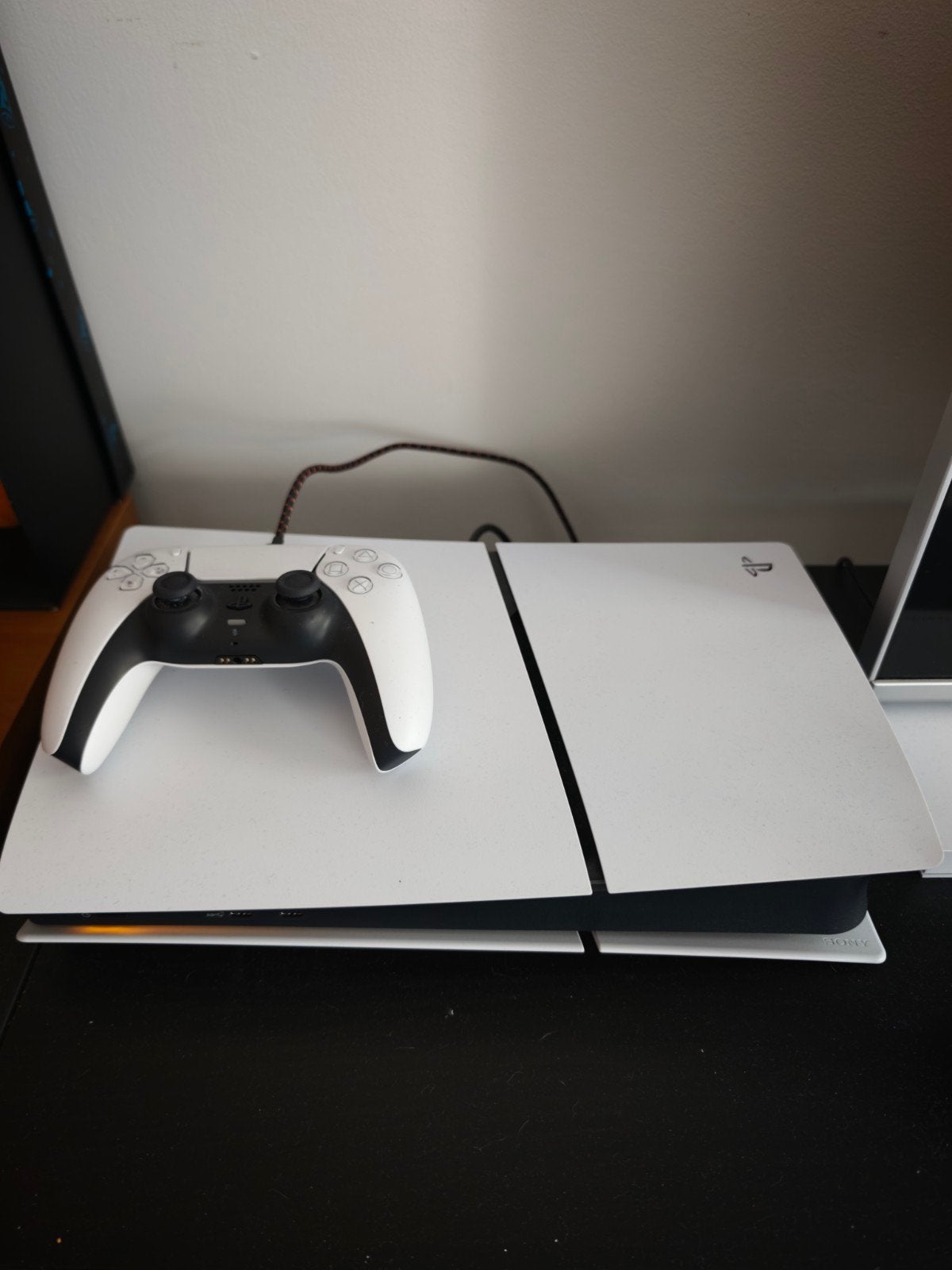 PS5 Slim digitale + 1 manette, Enlèvement, Comme neuf, Playstation 5 Digital