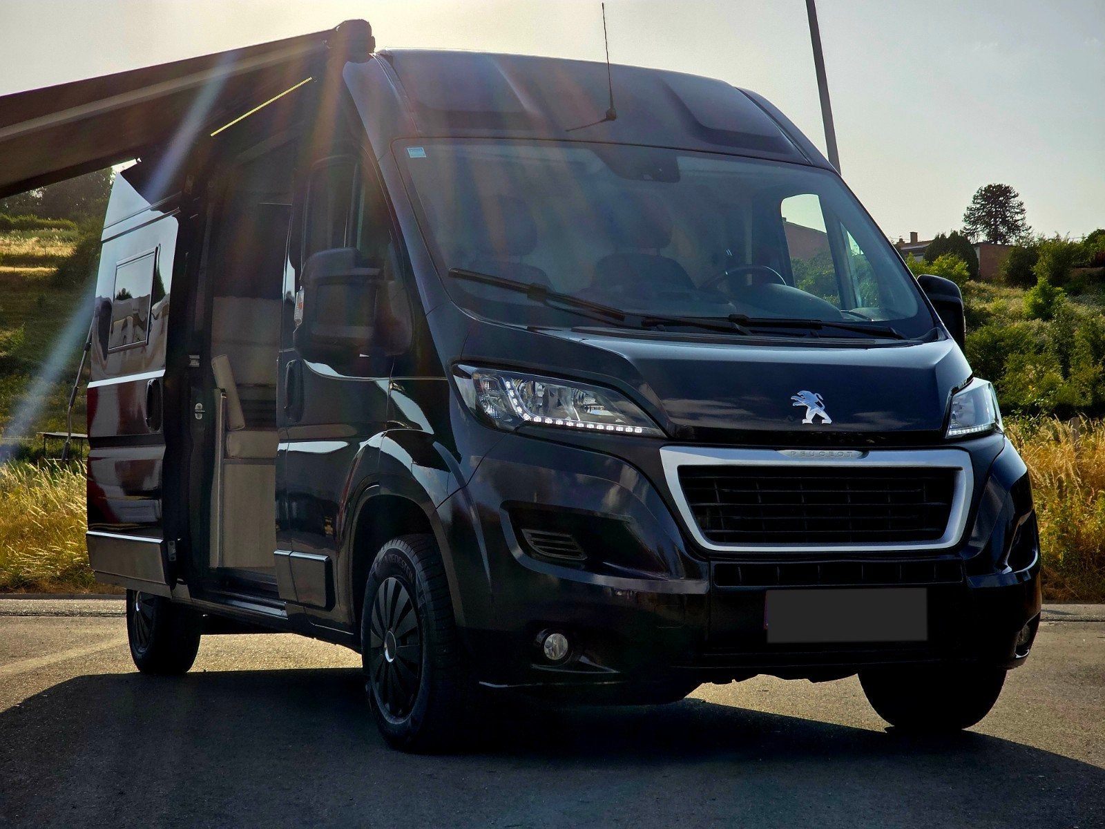 Campervan‼️Euro6‼️Gekeurd‼️12m Garantie‼️BLACK PEARL RVN, Caravans en Kamperen, Mobilhomes, Buscamper of Camperbus, Caméra de recul