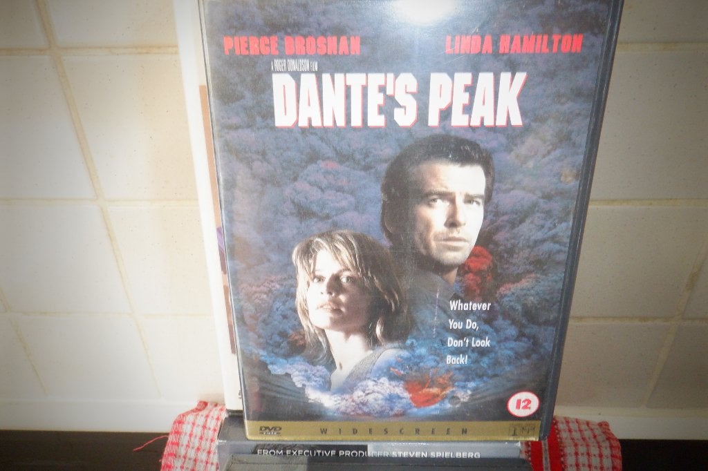 DVD Dante's Peak (Pierce Brosnan & Linda Hamilton), Verzenden, Nederlands, Actie, Zo goed als nieuw