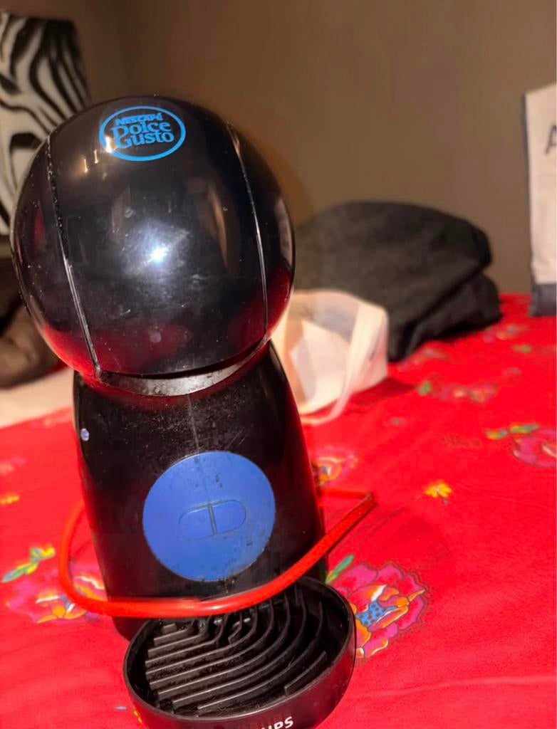 Cafetiere dolce gusto, Electroménager, Enlèvement ou Envoi, Comme neuf, Cafetière