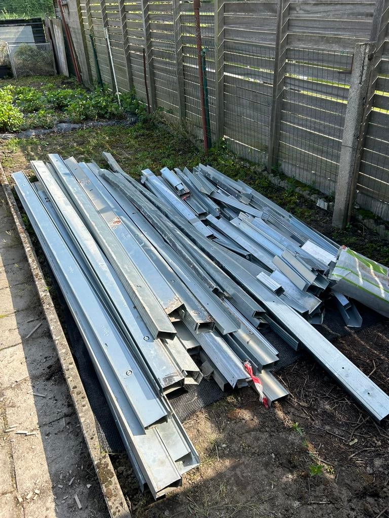 Metal stud profielen, Ophalen, Gebruikt