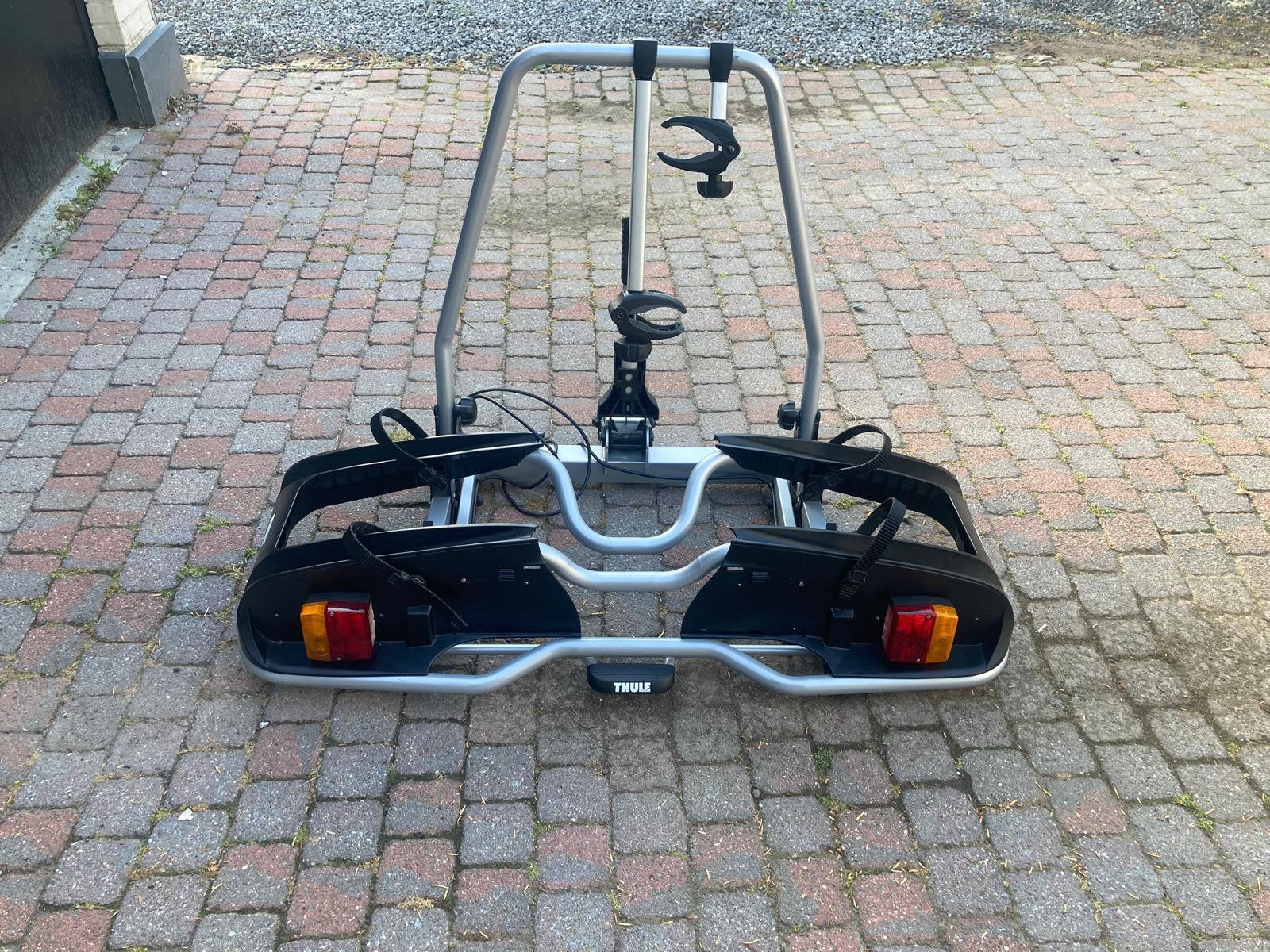 Fietsendrager Thule 916, Ophalen, Elektrische fiets, Zo goed als nieuw, 2 fietsen