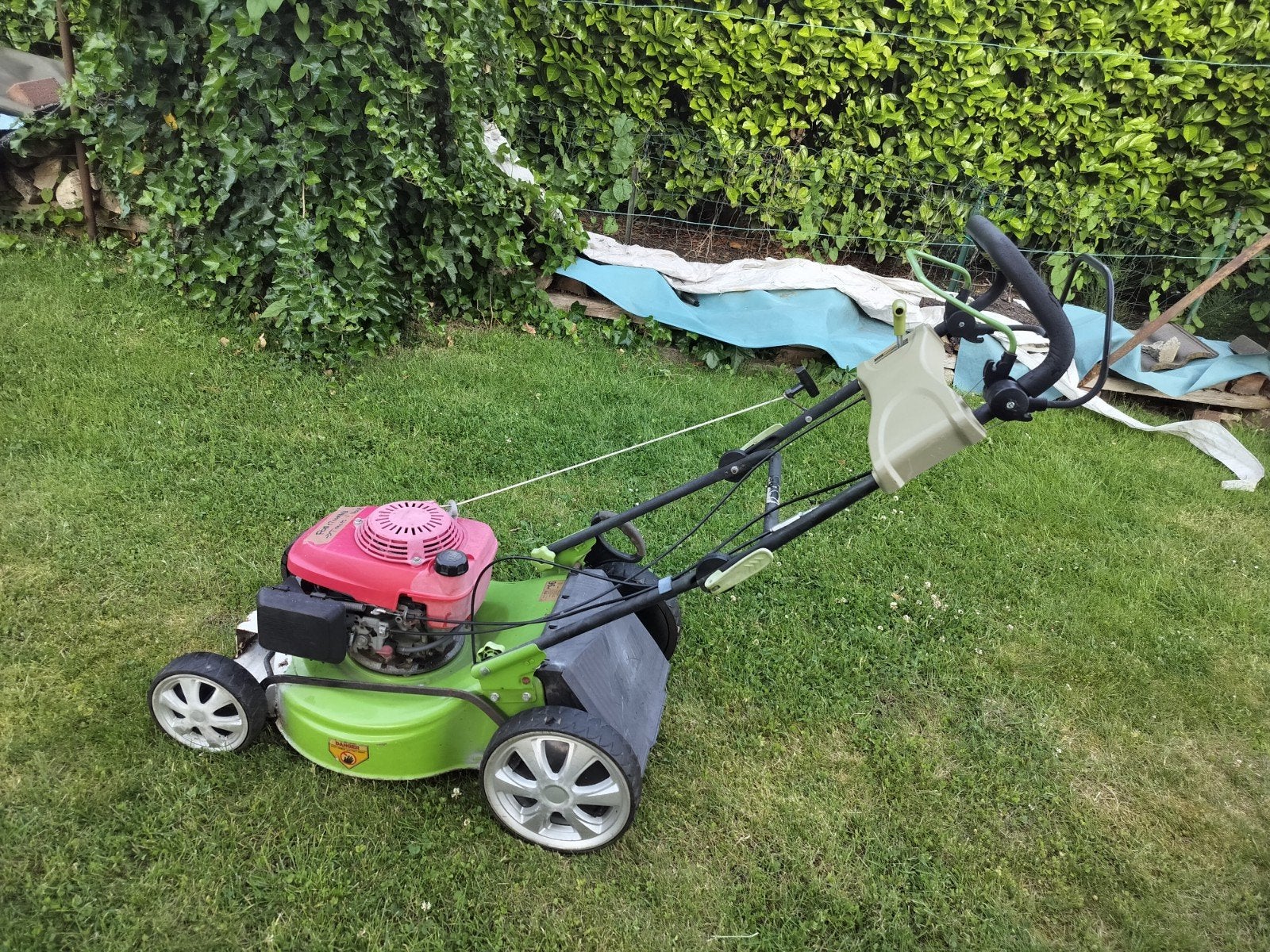Tondeuse Honda - autotraction à réviser, Ophalen