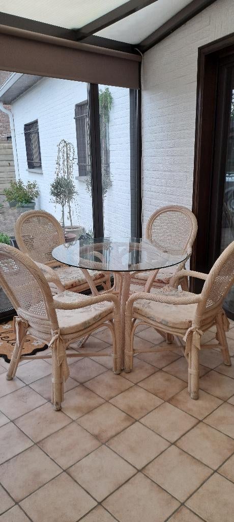 Rotan tuinset rond met vier stoelen, Tuin en Terras, Tuinsets en Loungesets, Gebruikt, Tuinset, Rotan, 4 zitplaatsen, Eettafel