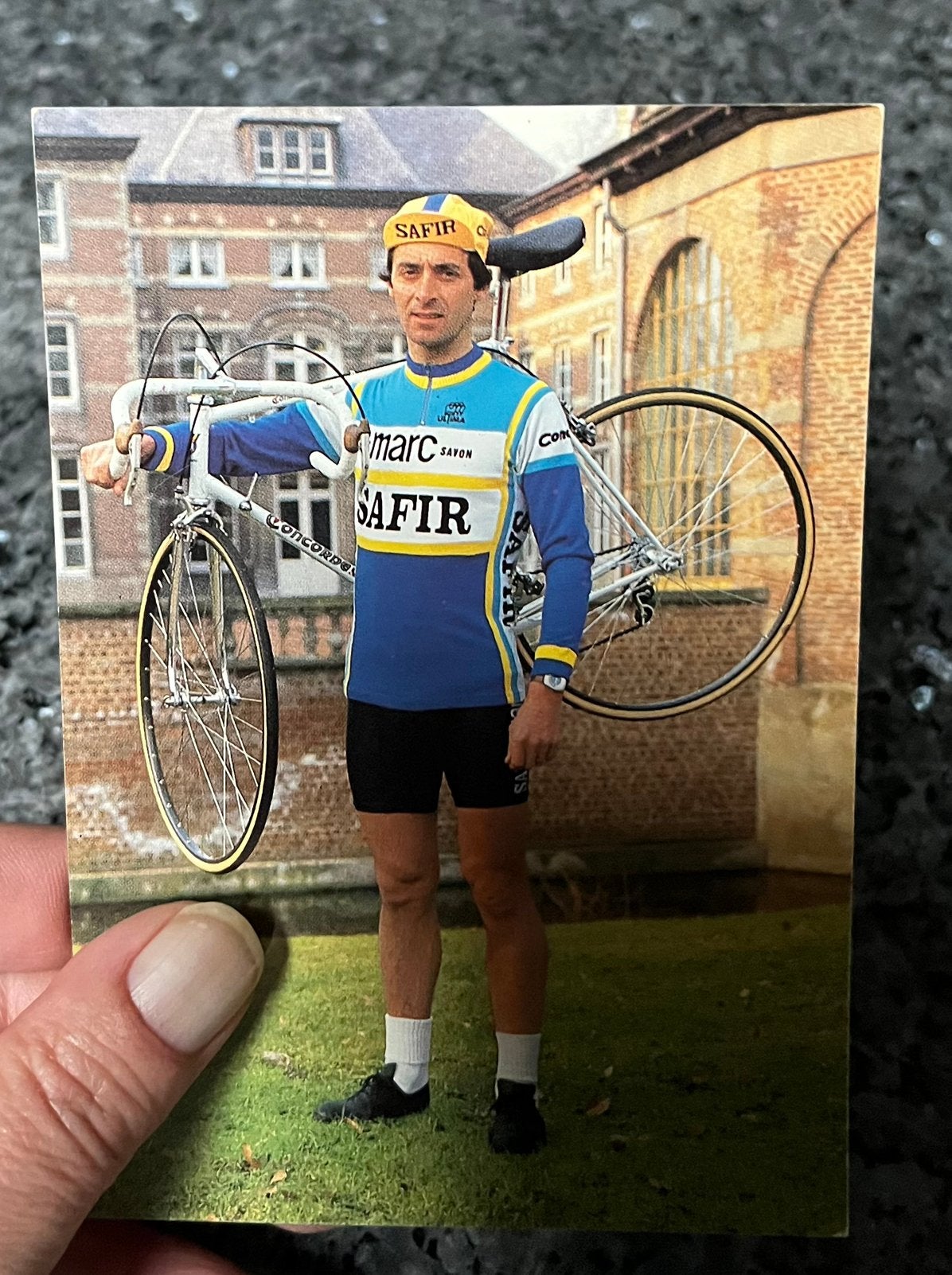 Le cycliste Robert Vermeire Safir, Enlèvement, Comme neuf