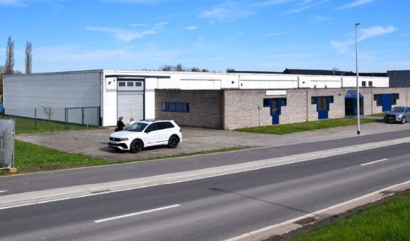 Magazijn 50 m² te huur in Diepenbeek, Industrielaan, Immo, Garages & Places de parking, Province de Limbourg