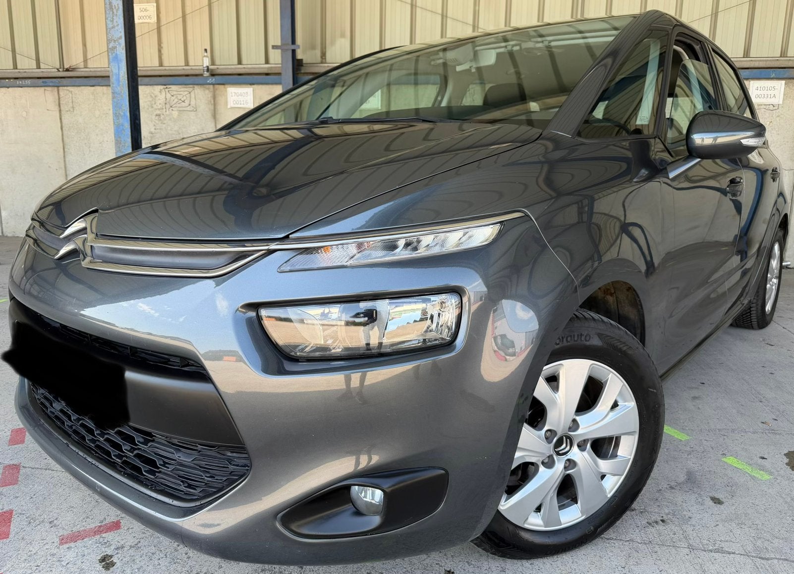 Citroën C4 Picasso / 1.2L Essence / Euro 6b / 130ch, Argent ou Gris, Achat, Euro 6, Boîte manuelle