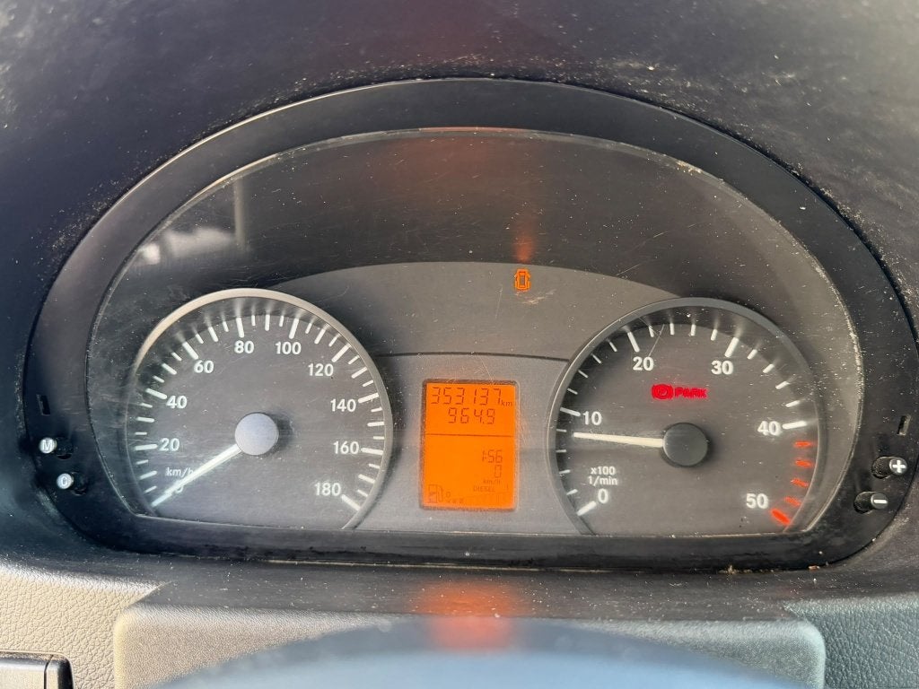 Mercedes Sprinter 313 (Stock ID 18290) — 24
