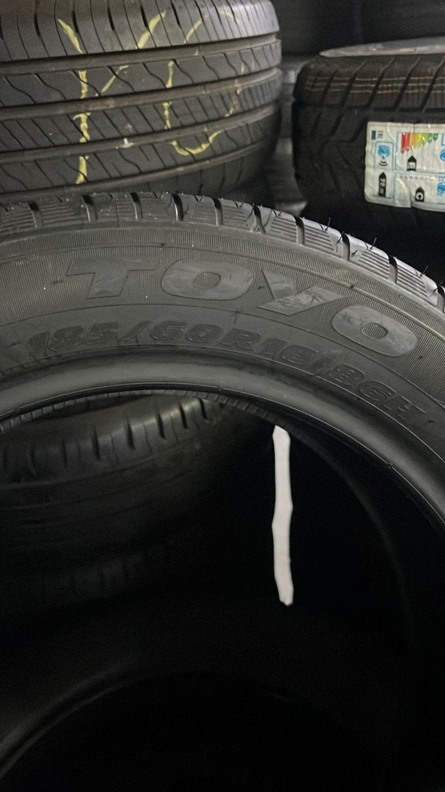 18560r16 185 60 r16 185/60/r16 toyo nouveau avec montage