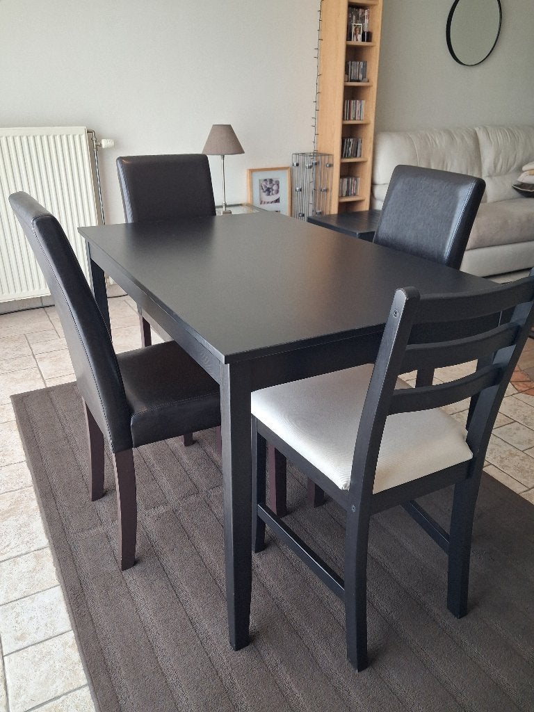 EETKAMERTAFEL EN STOELEN, Ophalen, 100 tot 150 cm, 50 tot 100 cm, Zo goed als nieuw