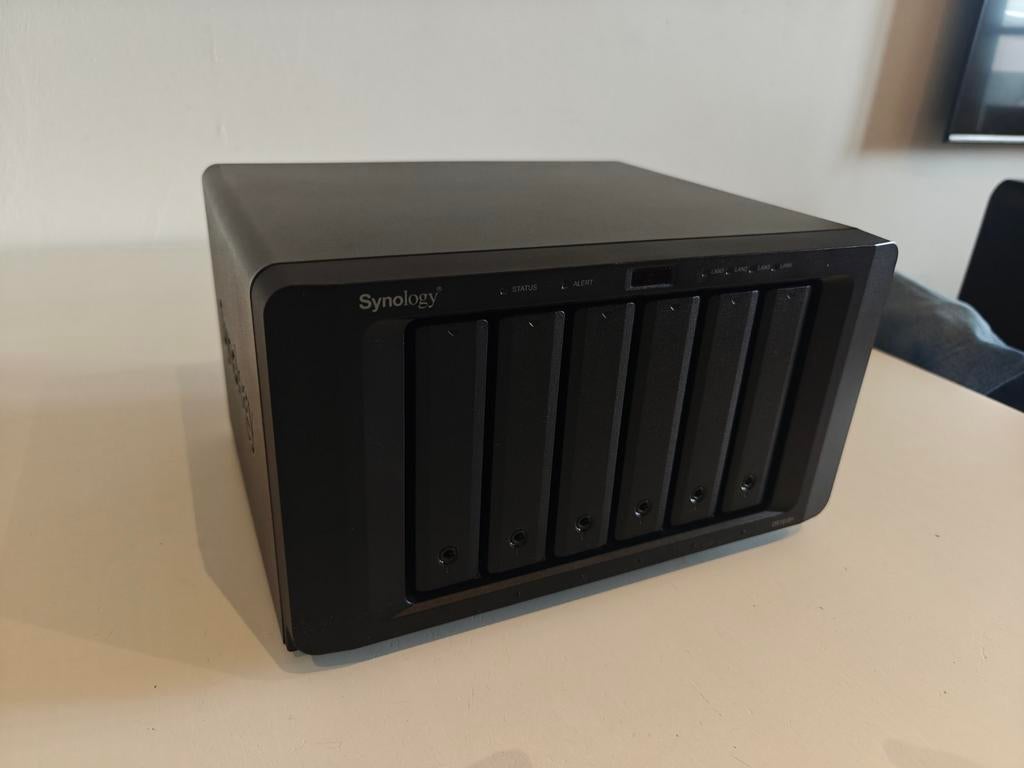 Synology NAS DS1618+, Enlèvement