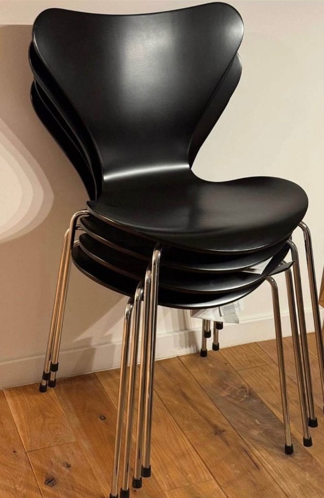 Nieuwe designstoelen van Fritz Hansen, Huis en Inrichting, Stoelen, Ophalen, Zwart, Design, Nieuw