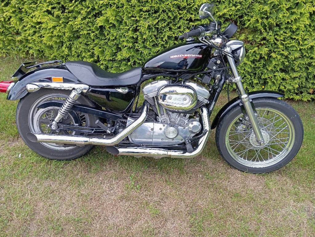 Harley sportster 883