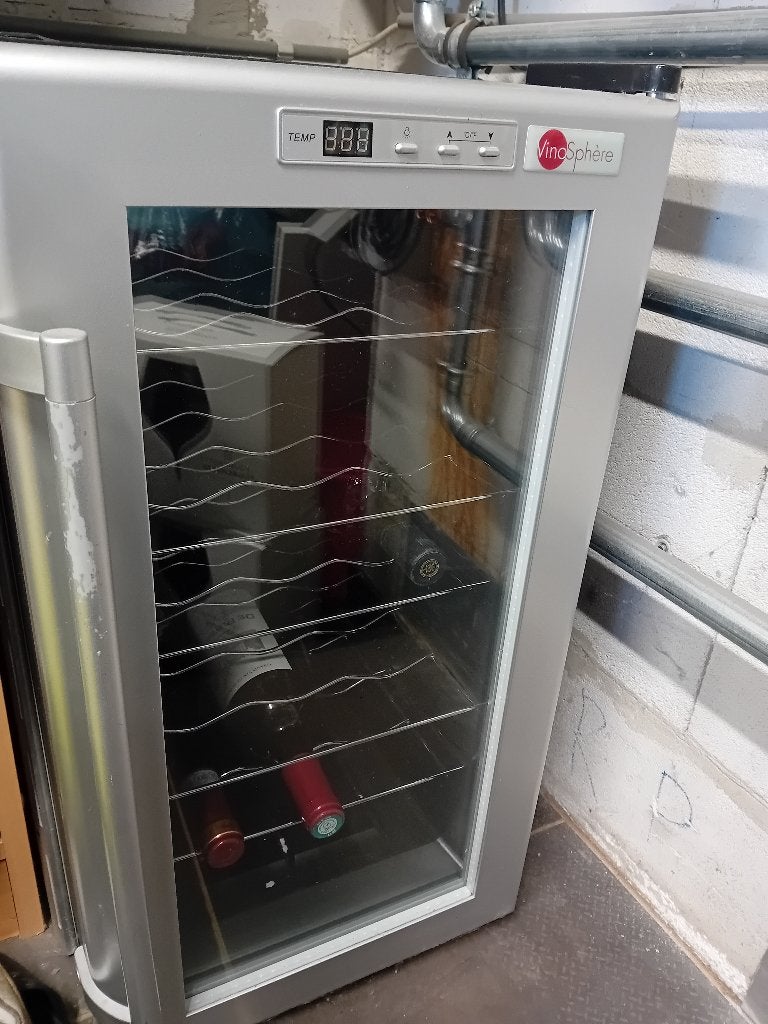 Wijnkoelkast Vinosphère, Ophalen, Gebruikt