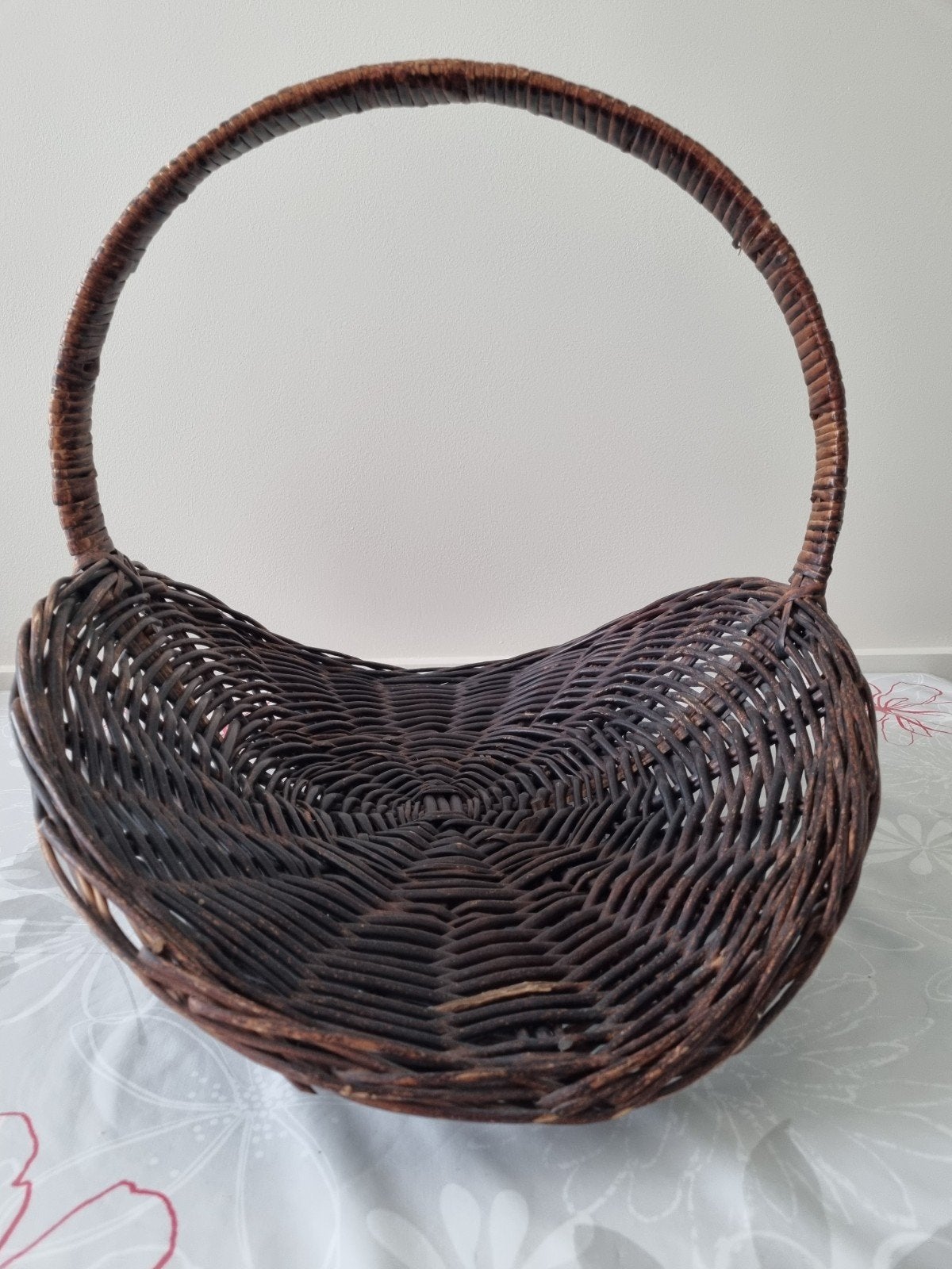 Brocante: handgevlochten mand uit riet, Osier, Enlèvement, Ovale, Tressé