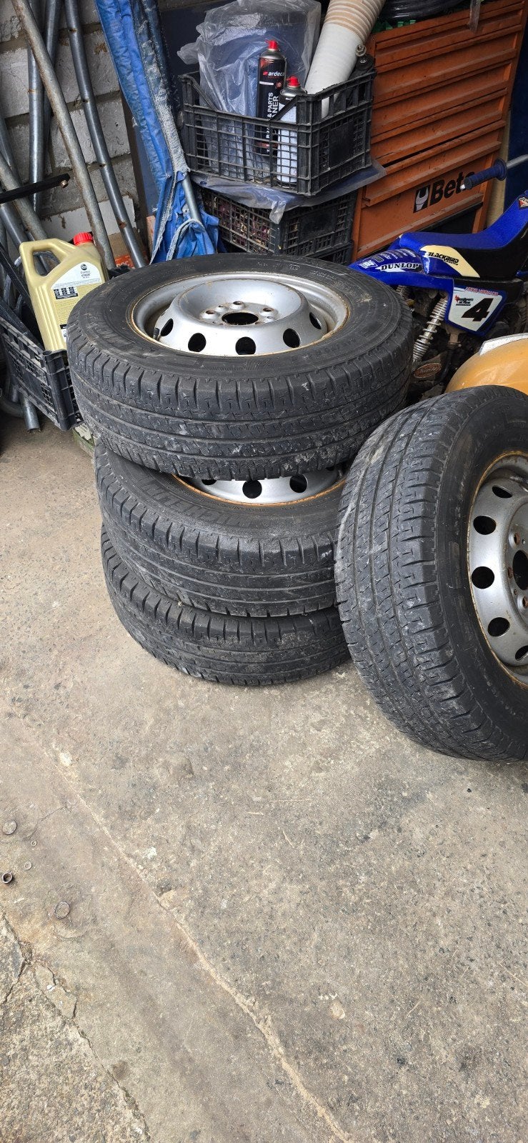 Pneus plus jante peugeot boxer michelin, Enlèvement