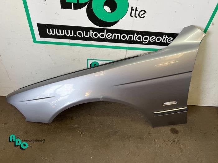 Aile avant gauche d'un BMW 5-Serie (5-Serie 95-) (339), Autos : Pièces & Accessoires, -, 3 mois de garantie, Utilisé, -