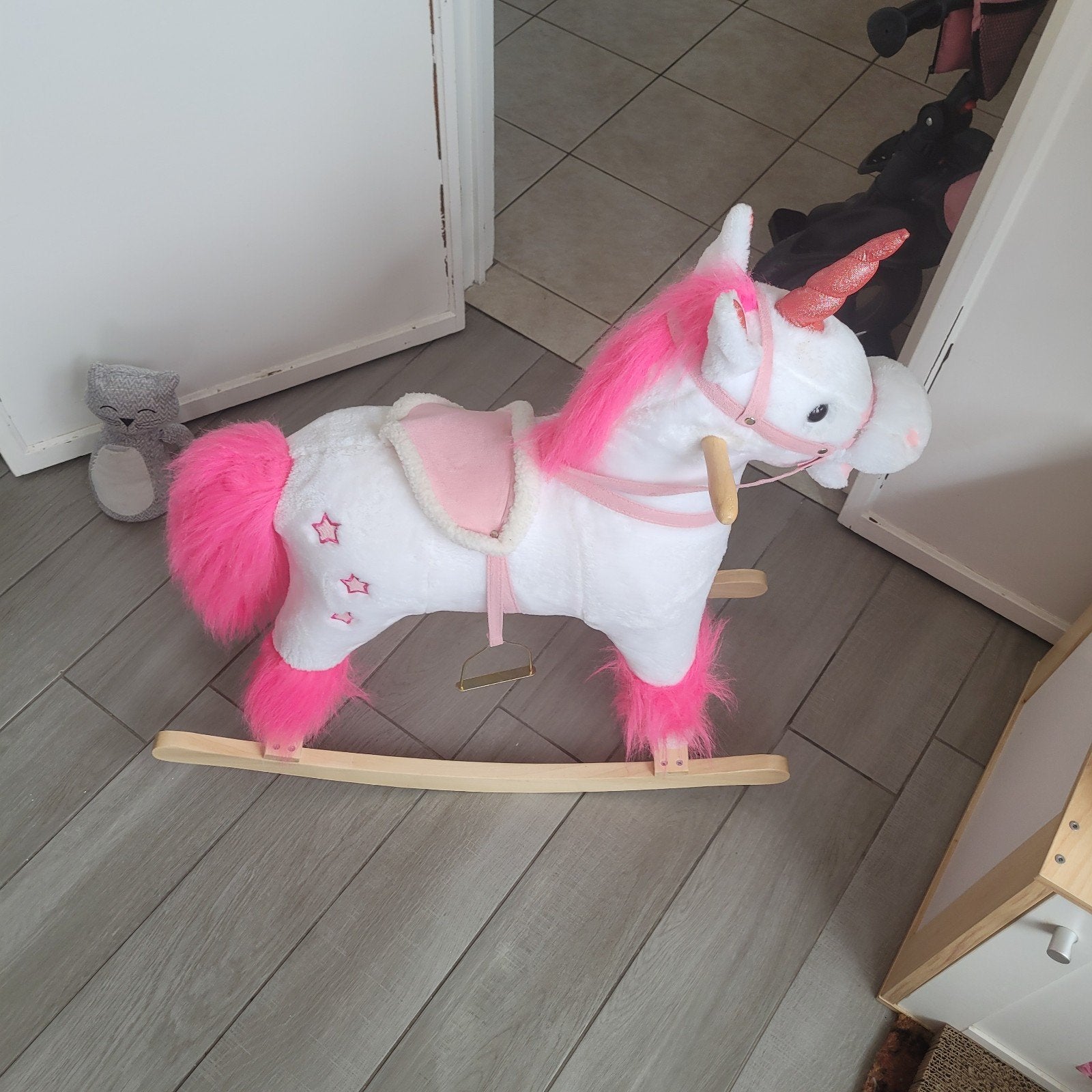 licorne cheval a bascule, Enfants & Bébés, Jouets | Jouets a bascule, Enlèvement