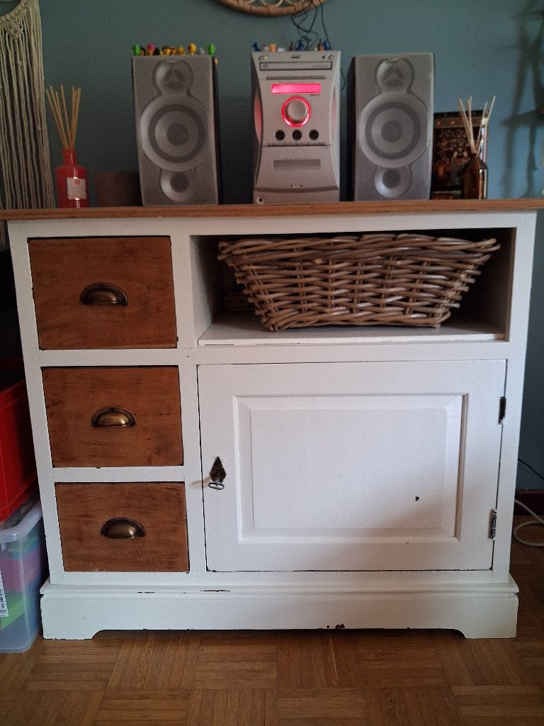 Leuke kleine dressoir met laadjes en mand, Ophalen, Gebruikt, 50 tot 100 cm, 25 tot 50 cm
