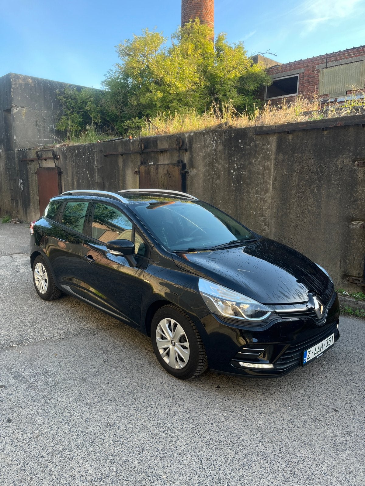 Renault clio grantour 2018 met 1 jaar garantie, Auto's, Voorwielaandrijving, Stof, Euro 6, 4 cilinders