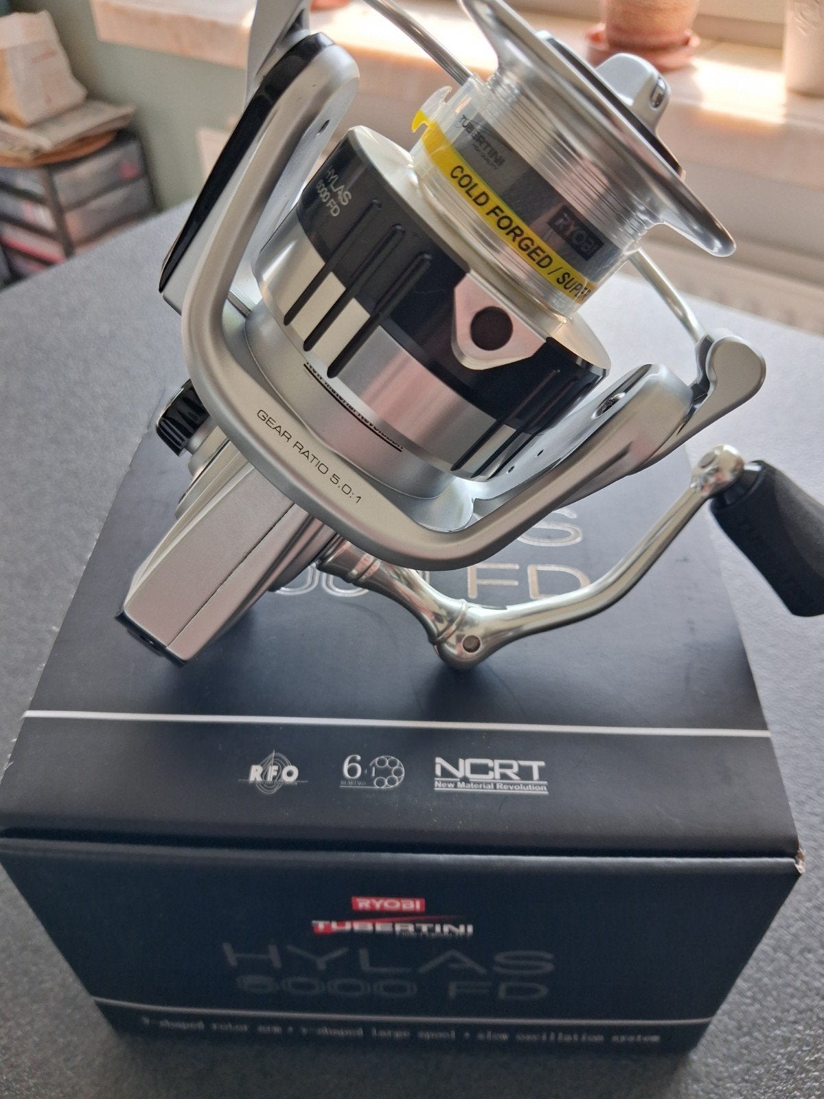 TUBERTINI RYOBI HYLAS 6000FD. NIEUW, Sports nautiques & Bateaux, Pêche à la ligne | Général, Enlèvement ou Envoi, Neuf, Moulinet