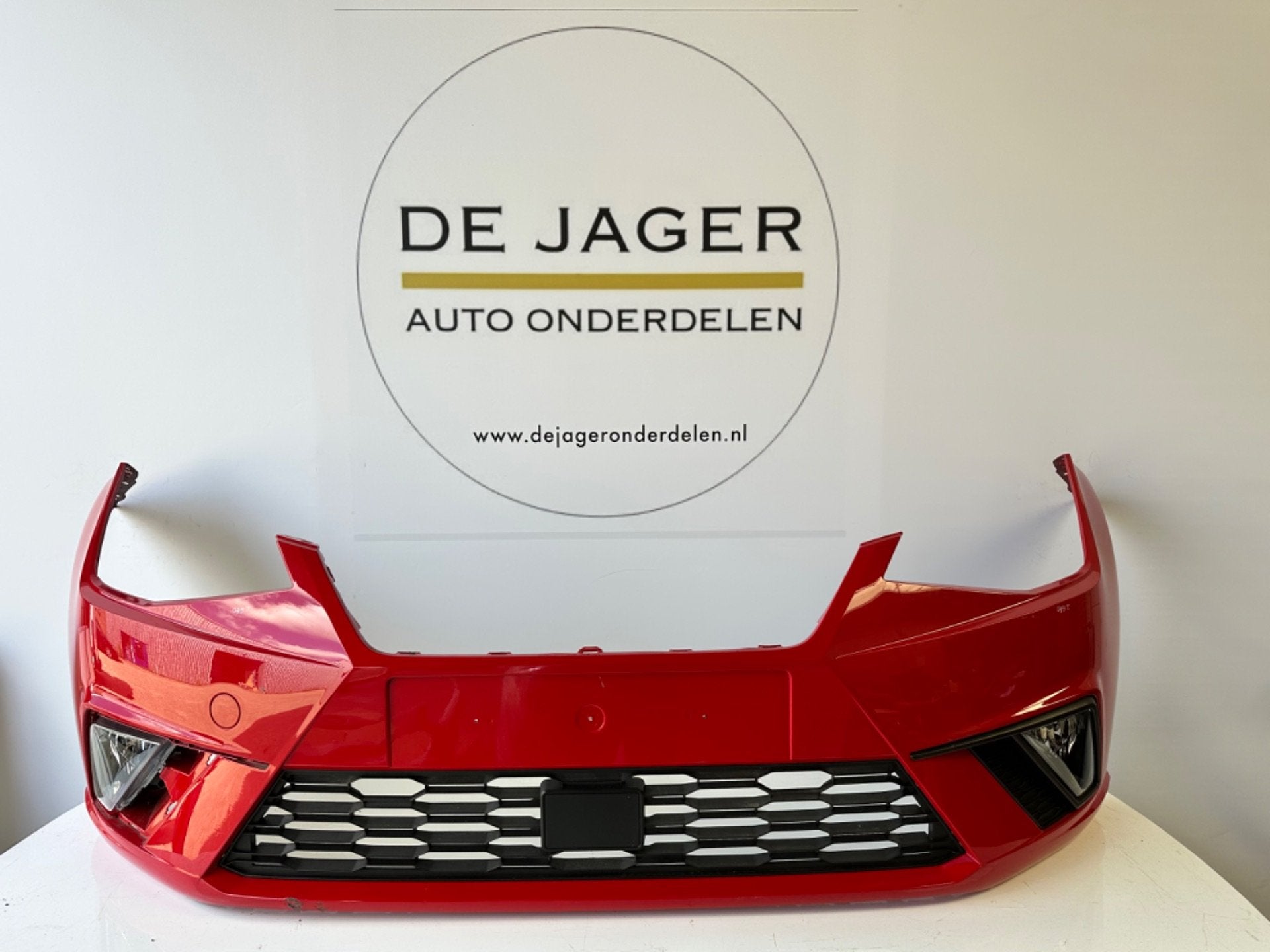 SEAT IBIZA FR 6F VOORBUMPER BUMPER 6F0807221D 2017, Gebruikt, Autovia A-2, Km 585 585
08760  Martorell, ES, SEAT S.A., Bumper
