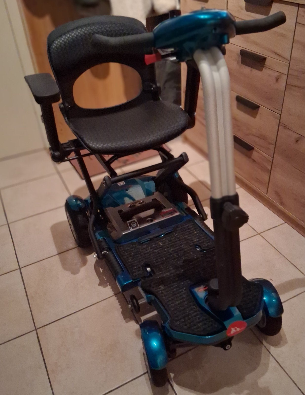 Te Koop: Brio opvouwbare elektrische scootmobiel S19F., Ophalen