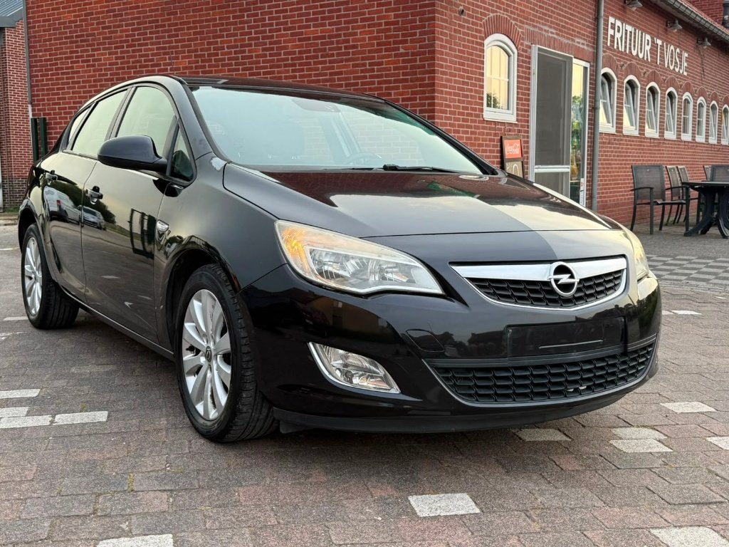 Opel Astra 1.7cdti bj 2011 km208.000 gekeurd vvk, Autos, Euro 5, Achat, Entreprise, Garantie prolongée