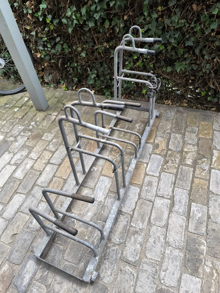 Metalen fietsenrek voor 4 fietsen, Ophalen, Gebruikt
