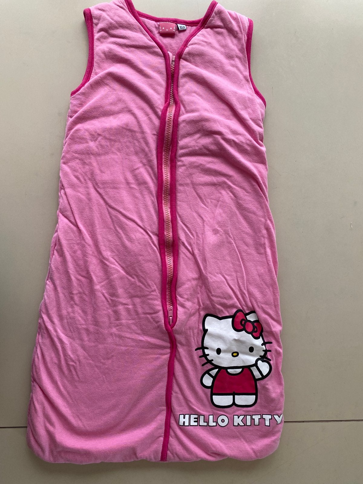 🍄 Slaapzakje “ Hello Kitty “  80 cm in TOPSTAAT, Ophalen of Verzenden, Zo goed als nieuw, 80 cm, Slaapzak
