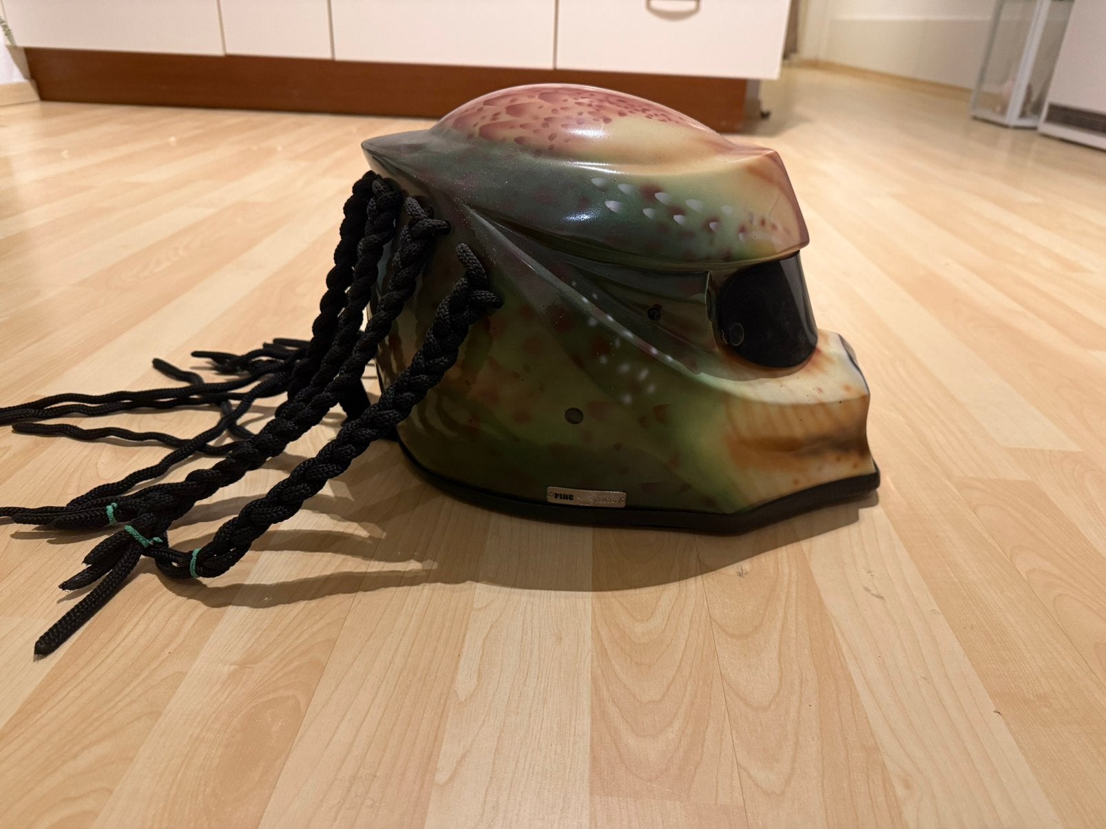 Casque moto de The Predator : fabriqué a la main (Taille M), M, Casque intégral, Enlèvement, Neuf, sans ticket