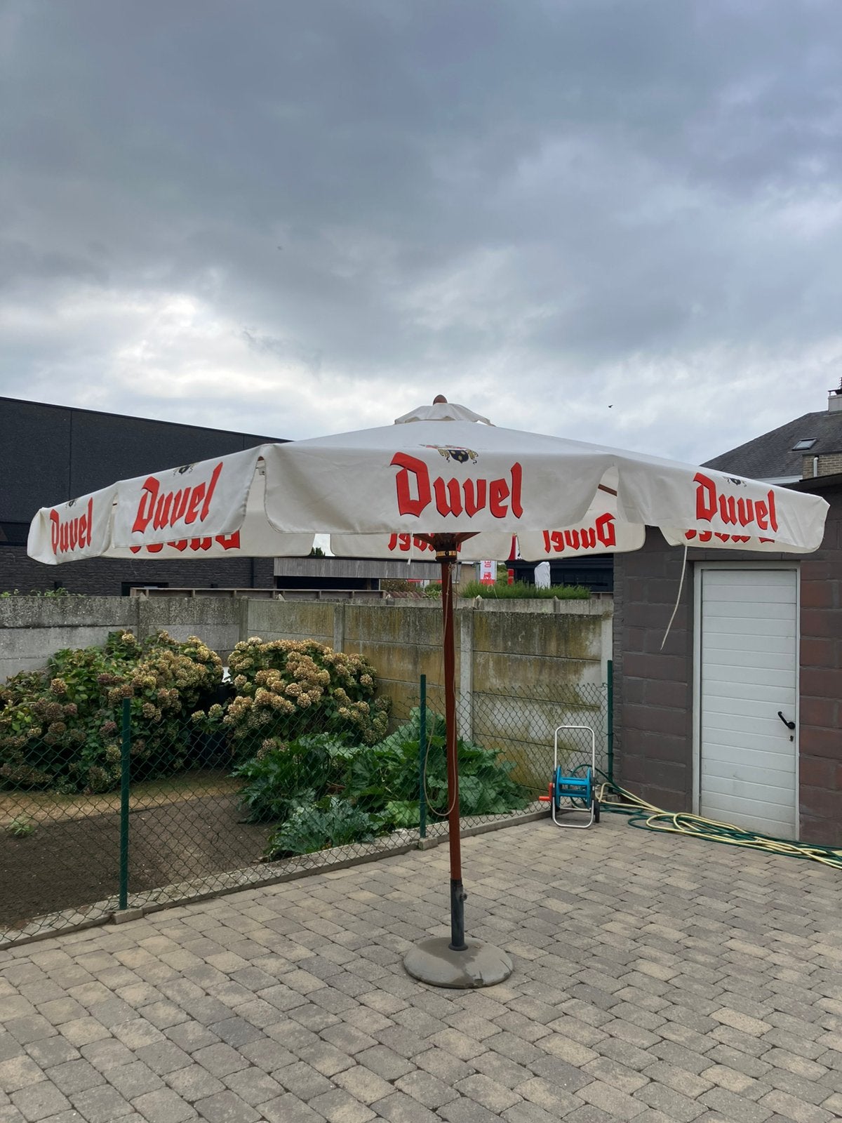 Duvel parasol 3/2, Ophalen